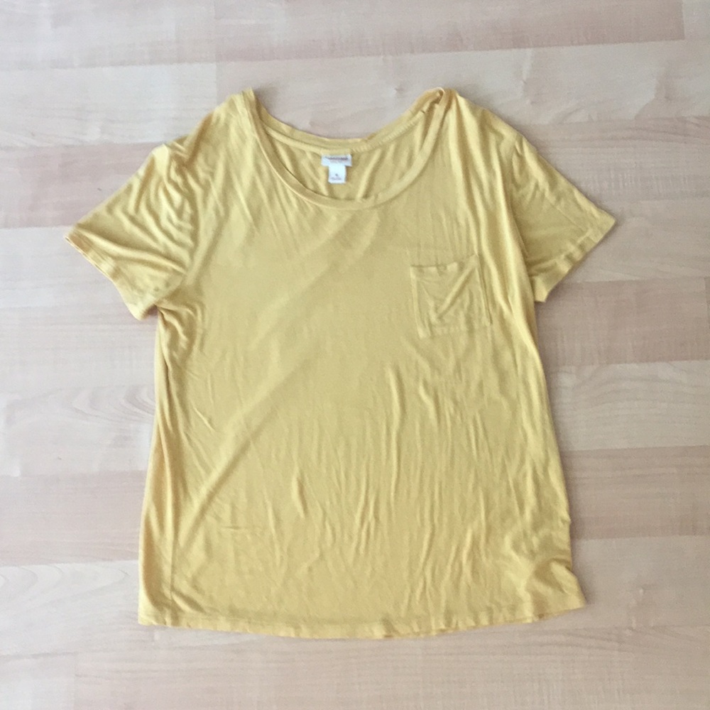 Mustard yellow boyfriend tee -M